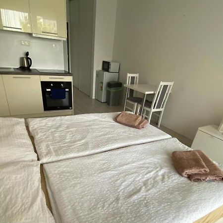 1 Room Apartment With Terrace, Slnecnice, 18B Bratislava Esterno foto